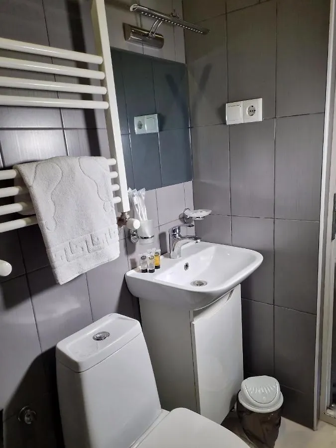 Rail Hotel Тбилиси 0*,